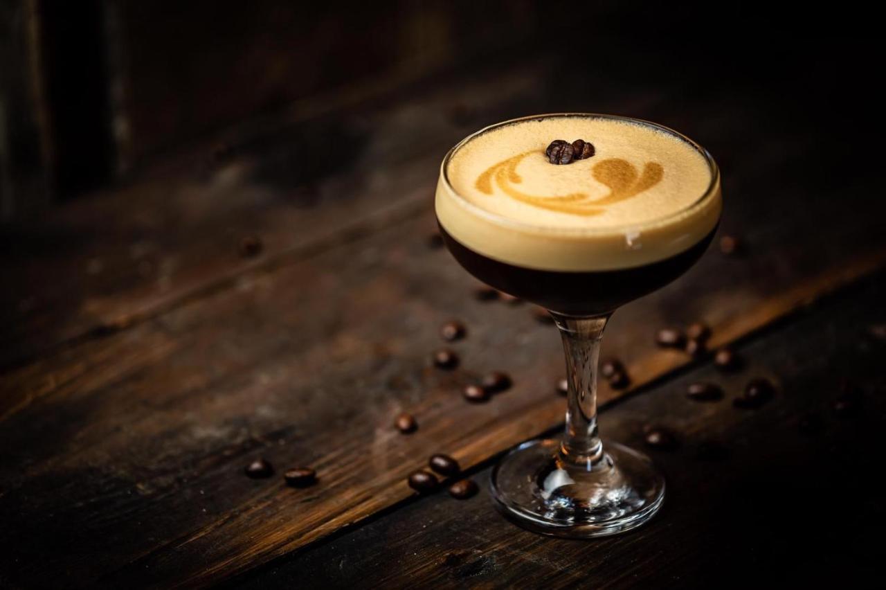 Cardiff Arms Bistro & Hotel Treorky Bagian luar foto