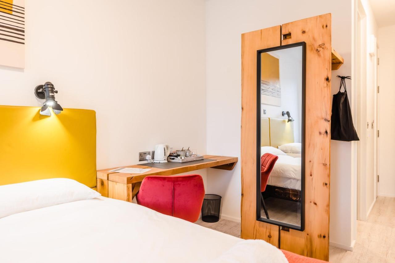 Cardiff Arms Bistro & Hotel Treorky Bagian luar foto