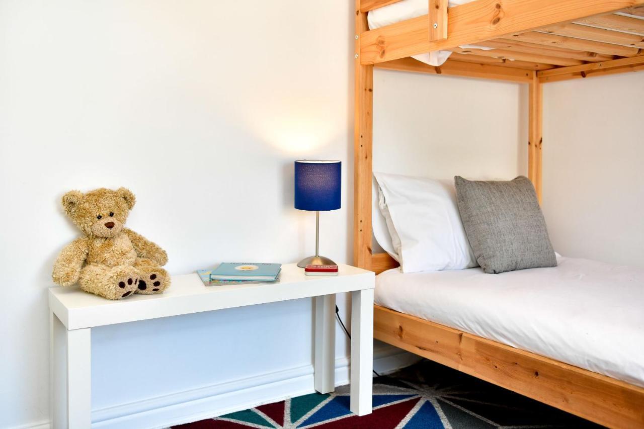 Cardiff Arms Bistro & Hotel Treorky Bagian luar foto
