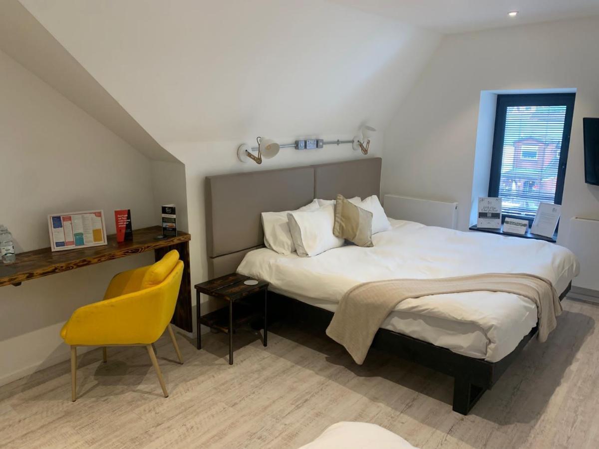 Cardiff Arms Bistro & Hotel Treorky Bagian luar foto
