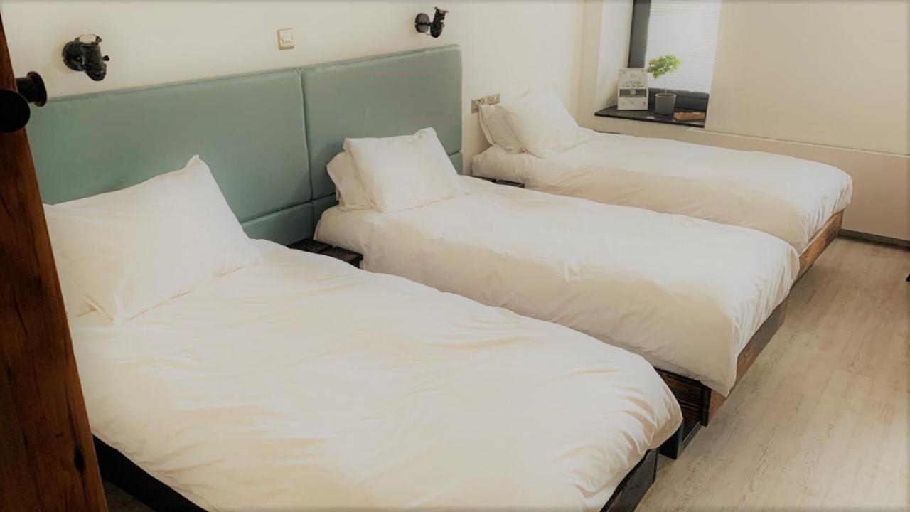 Cardiff Arms Bistro & Hotel Treorky Bagian luar foto